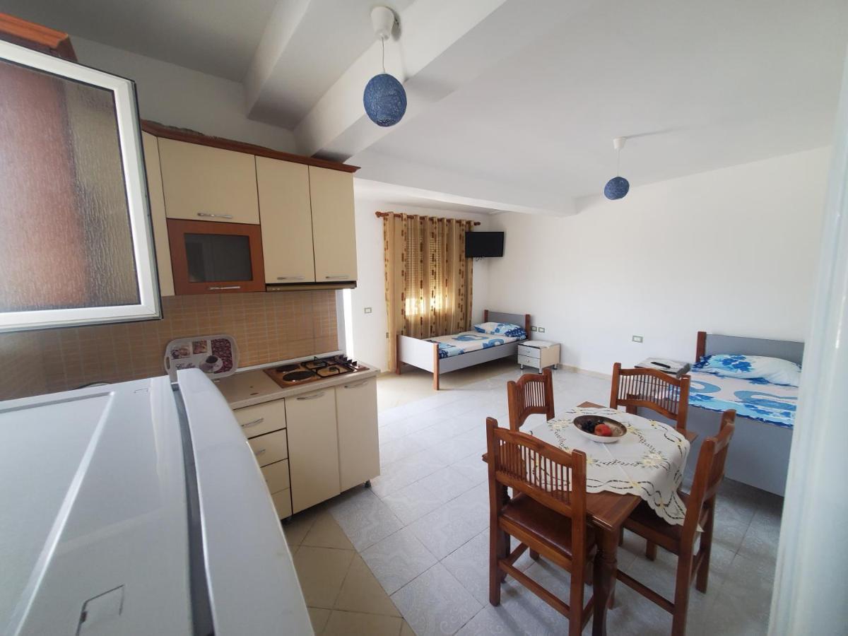 Guest House Vlorë Exteriör bild