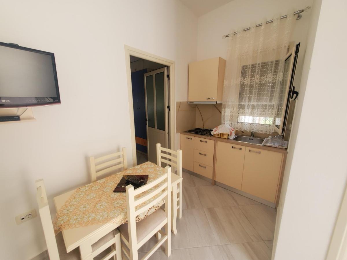 Guest House Vlorë Exteriör bild