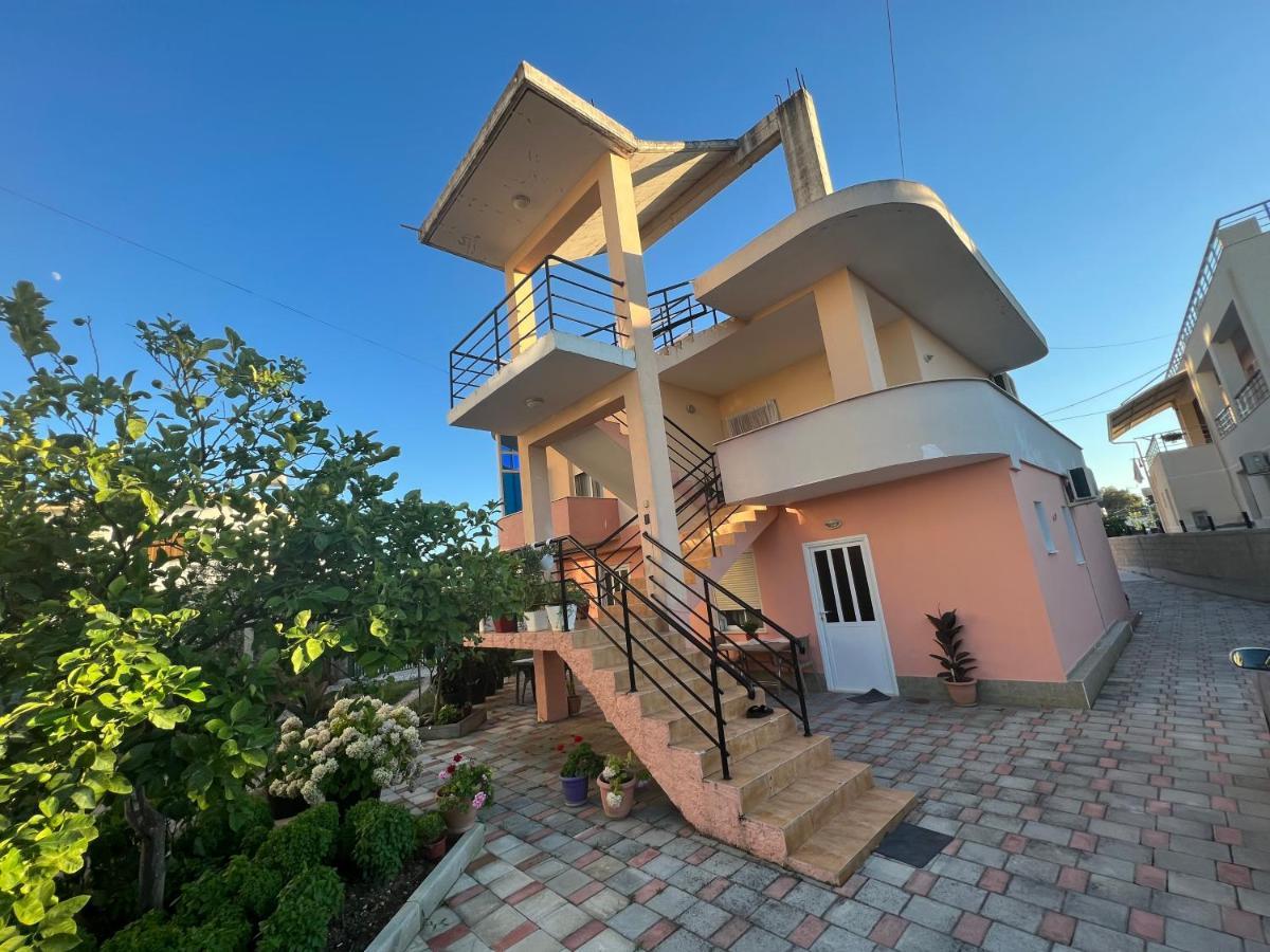Guest House Vlorë Exteriör bild