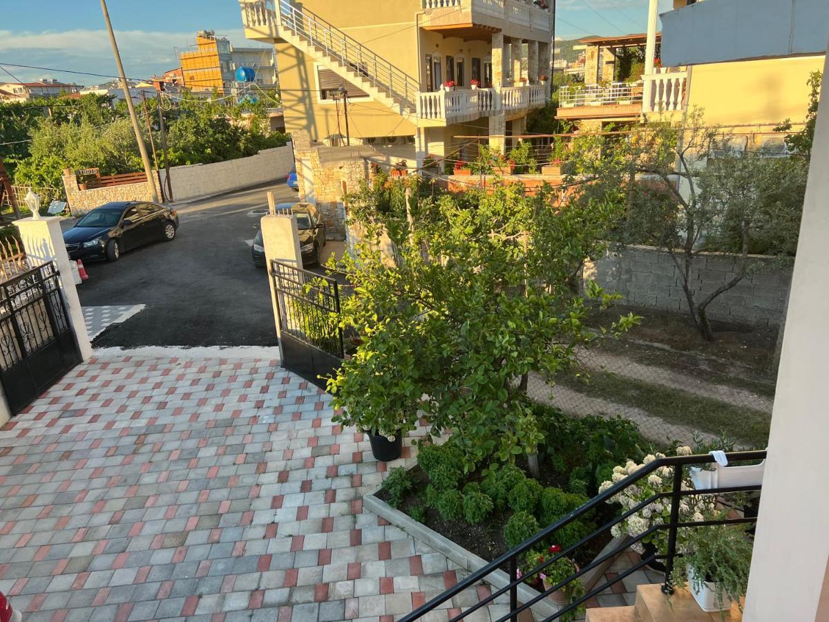 Guest House Vlorë Exteriör bild