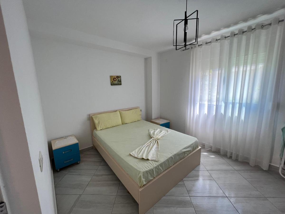 Guest House Vlorë Exteriör bild