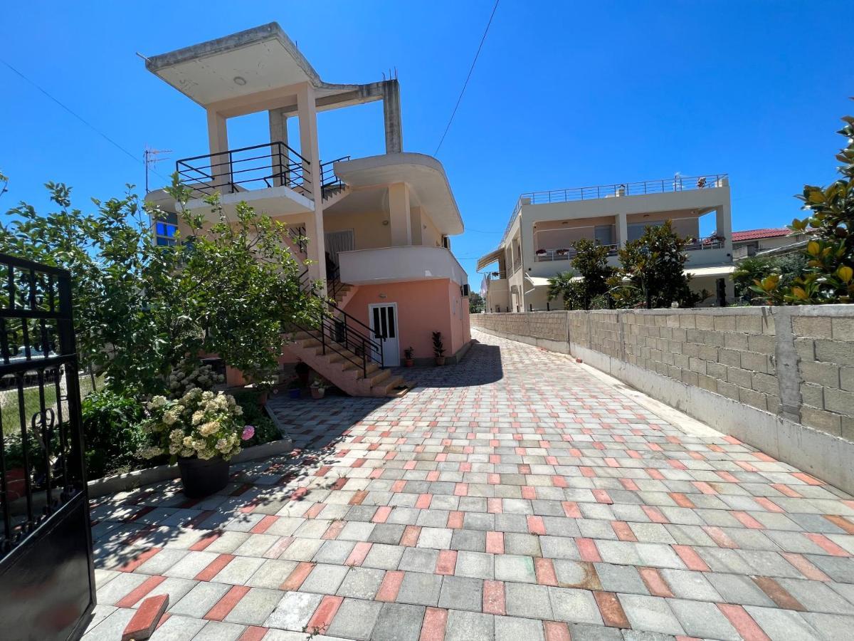Guest House Vlorë Exteriör bild