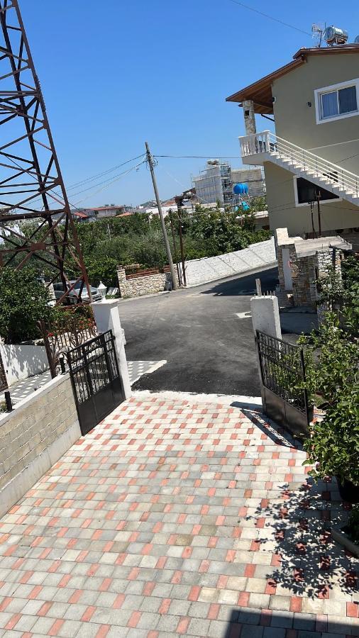 Guest House Vlorë Exteriör bild