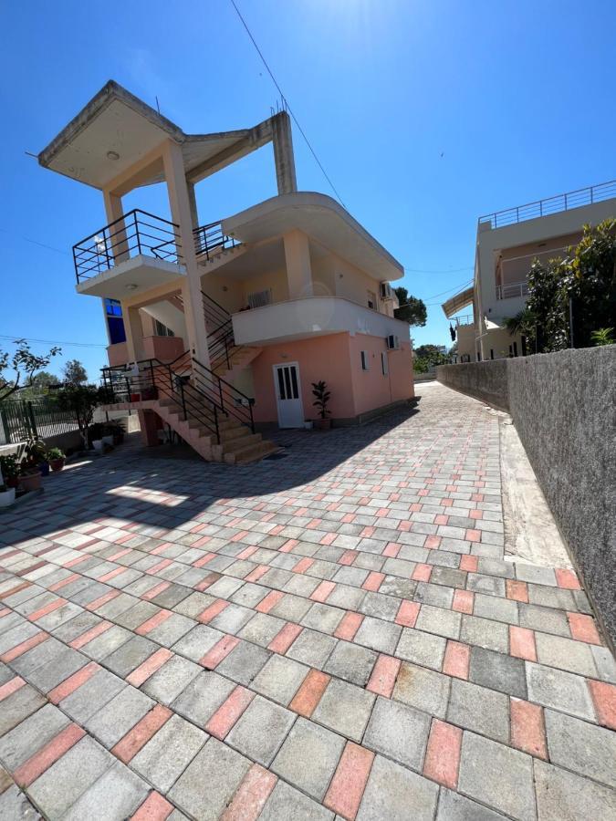 Guest House Vlorë Exteriör bild